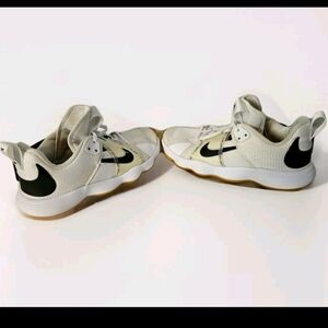Nike Hyperset Vollyball Just Do It White and Black Athletic Shoes Womens 8.5